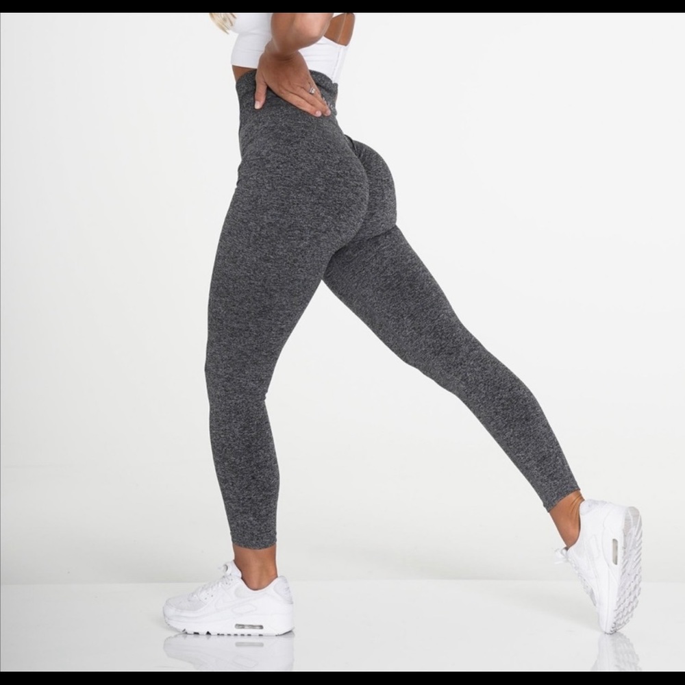 Brand new with tags NVGTN scrunch leggings
